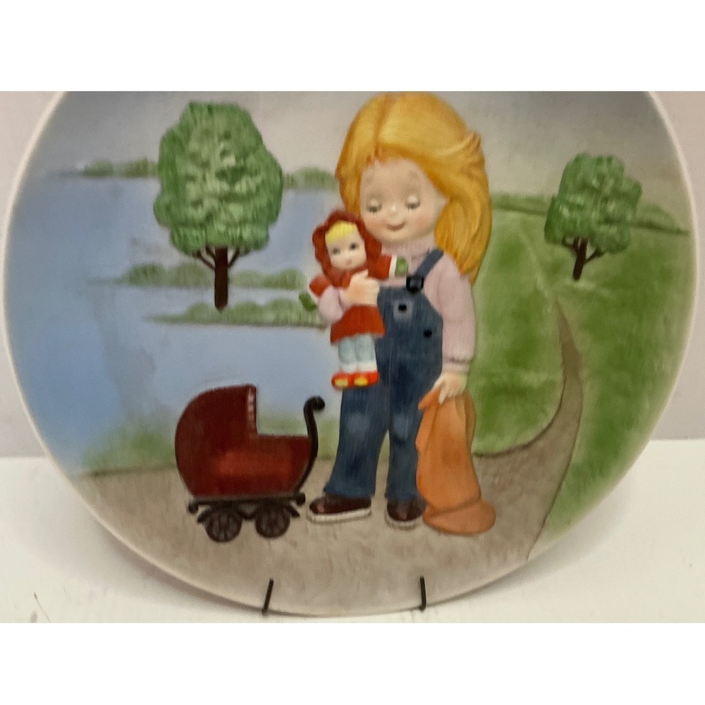 Royal Cornwall Vintage 1981 Best Friends Plate Dorothy's Day Bill Mack 9.25"